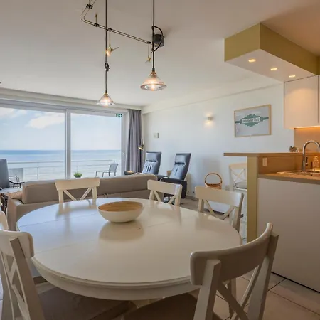 Golvenzang 0601 - 2 Slaapkamers Tot 6p - Prachtig Frontaal Zeezicht * Koksijde